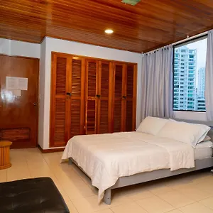 Doble Bano Privado Cerca Al Mar Y Bahia Habitación en casa particular